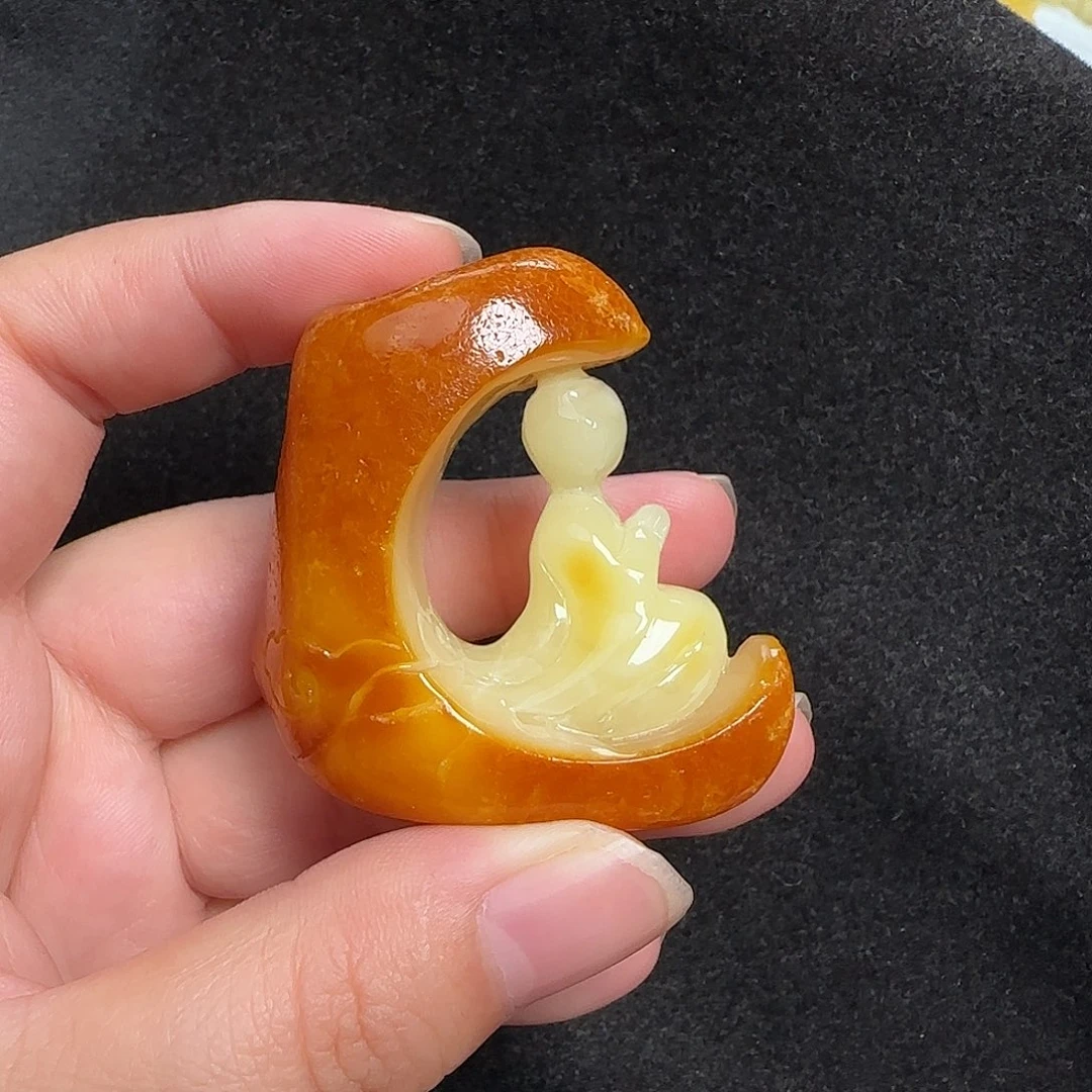 蜜蜡未镶嵌珠宝奇石