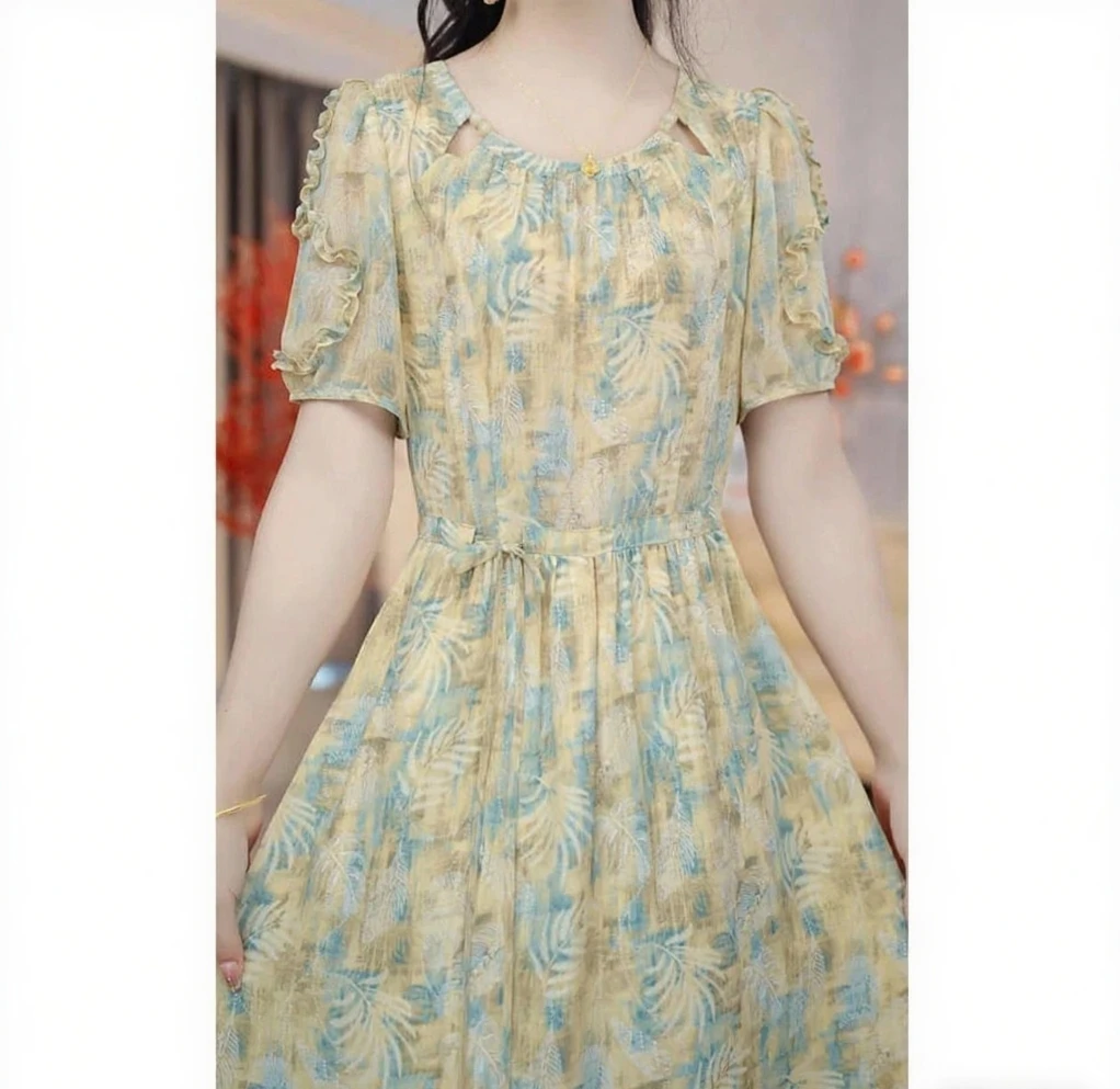 气质修身收腰显瘦新款2025新品连衣裙时尚减龄酷飒风女装高级感