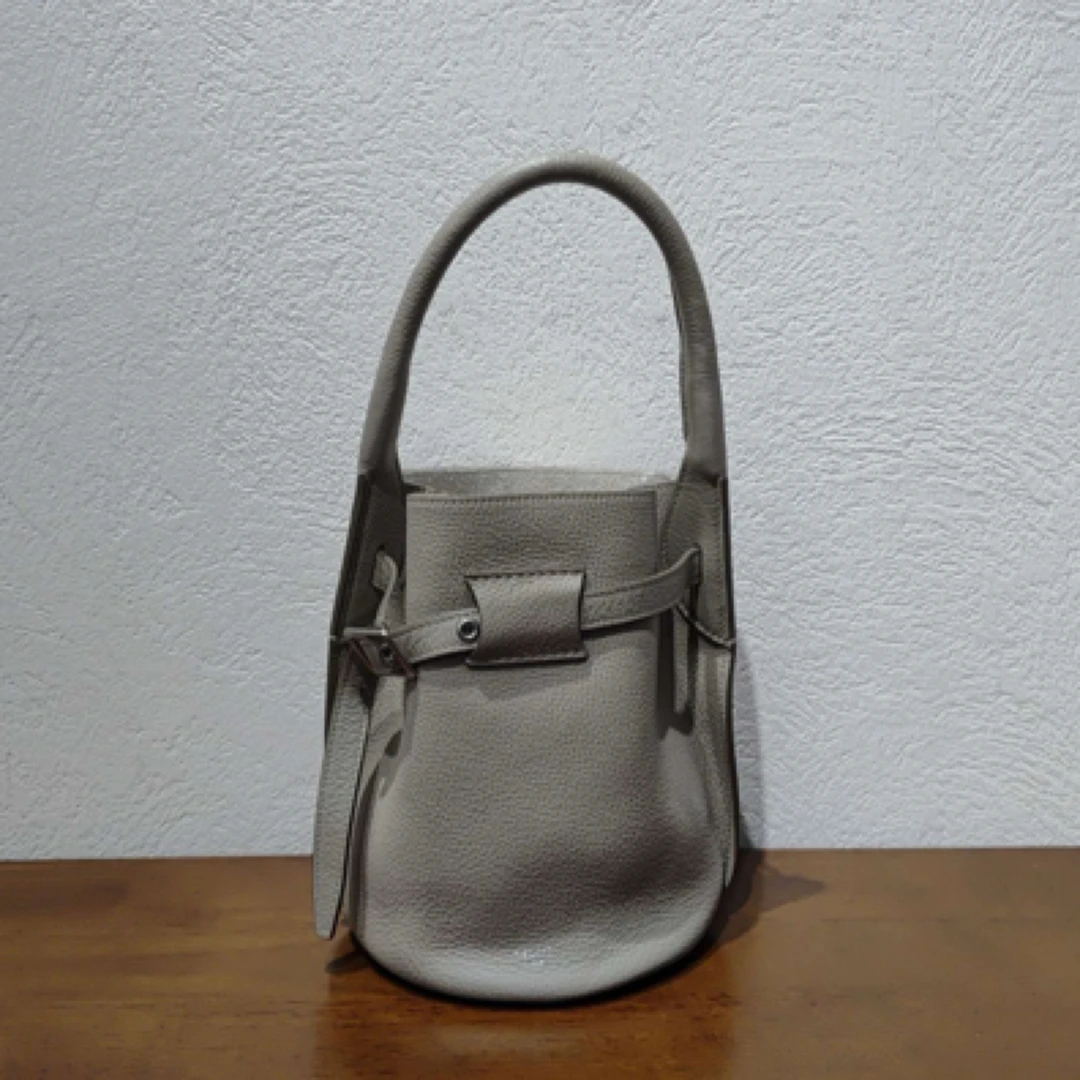 99新 Celine/思琳 奶茶色银扣big bag nano 小水桶