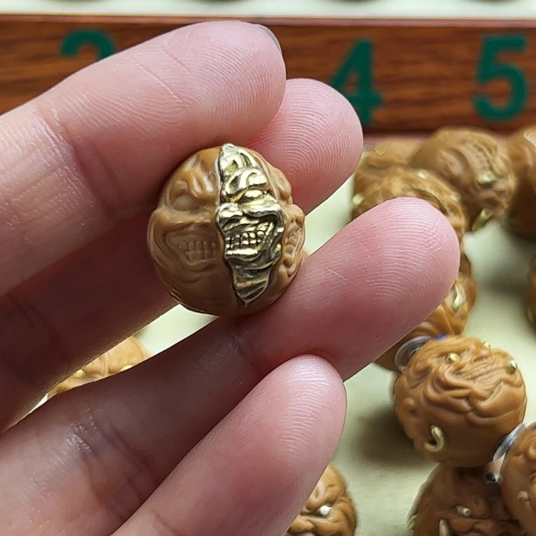 把件猴头核桃三面带封口线