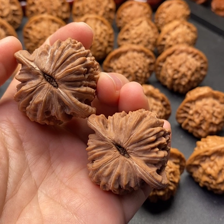 随***࿐把件文玩核桃42楼子