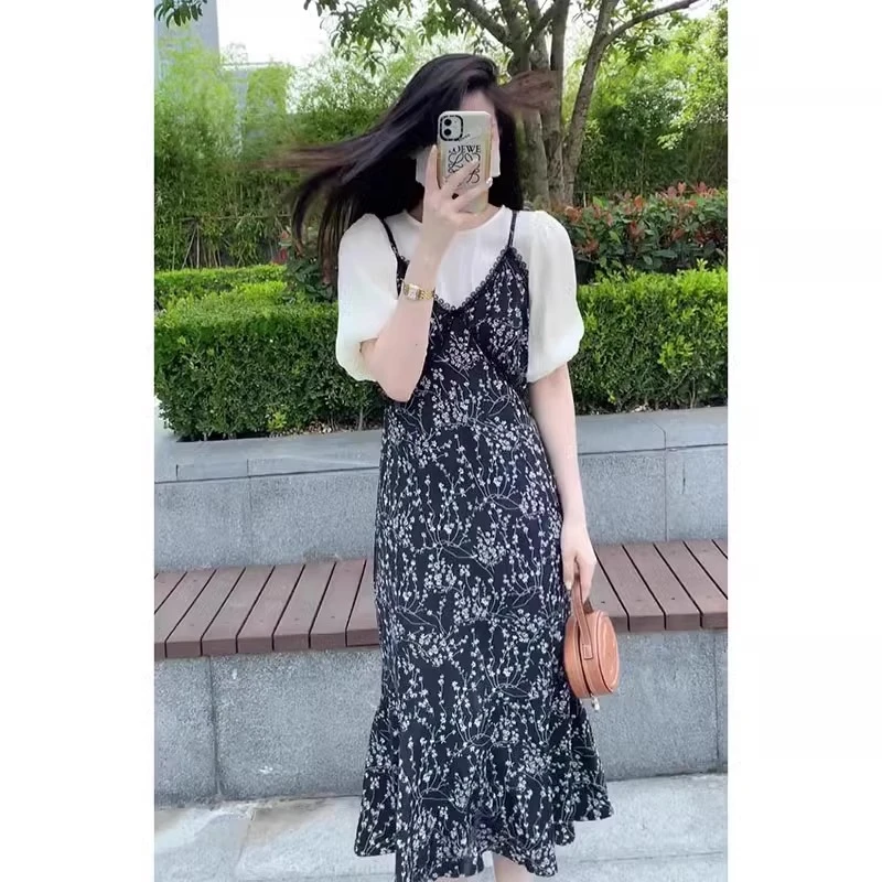 法式高级感别致独特洋气减龄惊艳时尚碎花连衣裙子假两件女夏新款