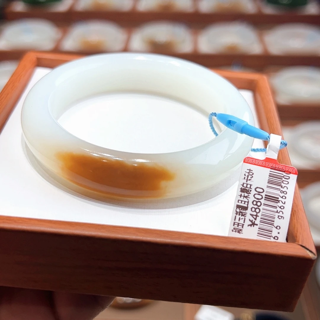 和田玉手镯未镶嵌手镯56+