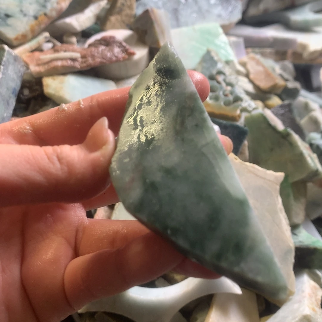 翡翠颈饰未镶嵌缅甸翡翠