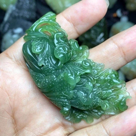 颈饰未镶嵌和田玉