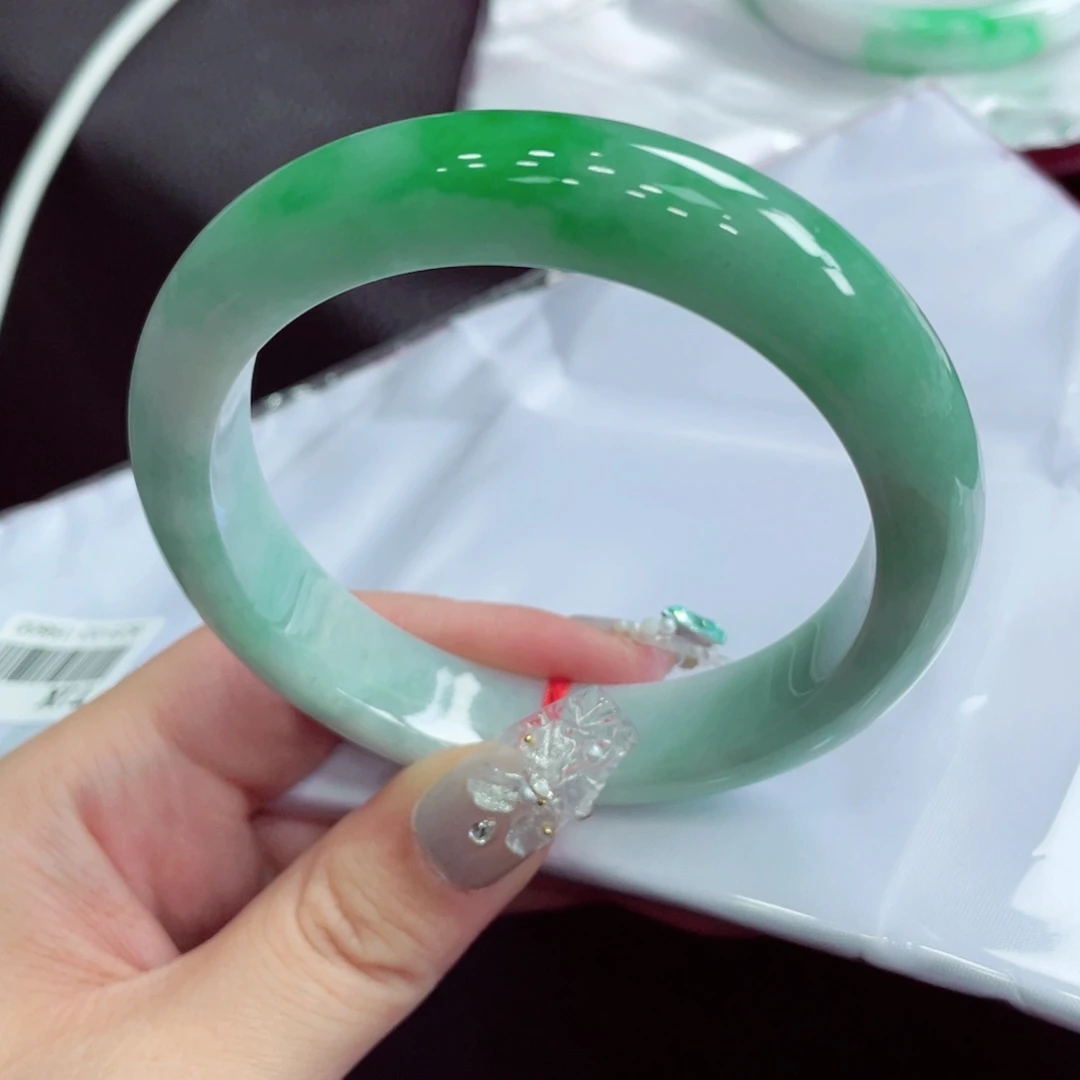 未镶嵌手镯翡翠翡翠