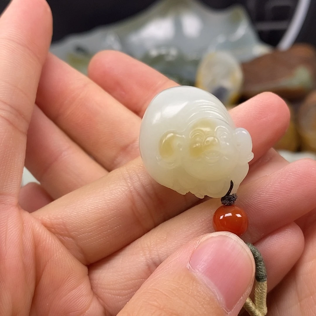 和田玉未镶嵌颈饰4