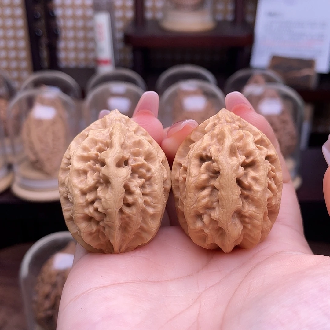 吊坠文玩核桃绣球