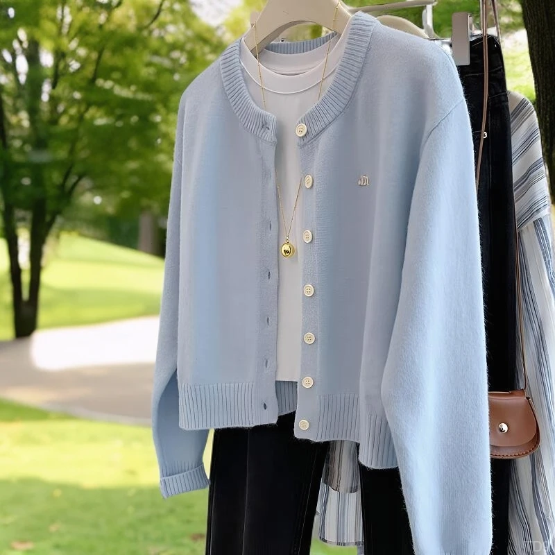 蓝色短款毛衣针织开衫2025秋冬新款温柔风奶系软糯时尚百搭上衣潮