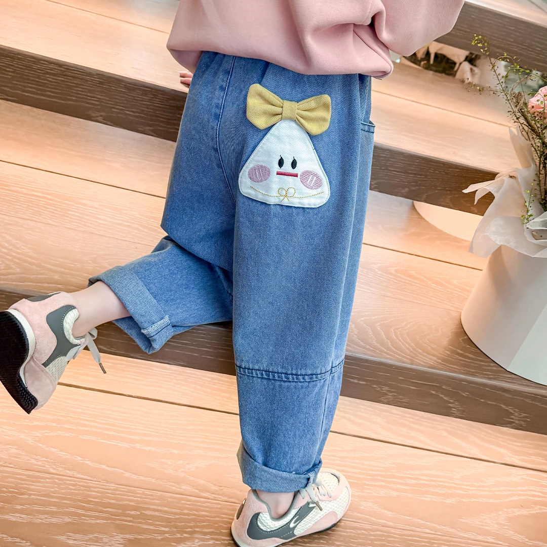 女童卡通牛仔裤洋气儿童春秋季新款女宝宝宽松休闲两件套小女孩潮