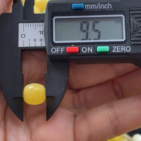 【闪购商品】未镶嵌蜜蜡裸石A28号