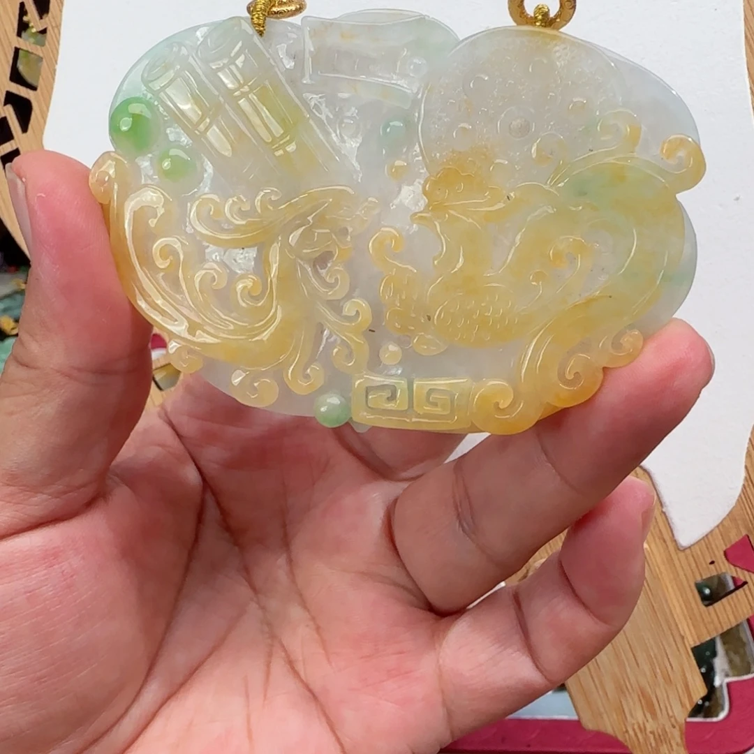 翡翠未镶嵌颈饰仿古