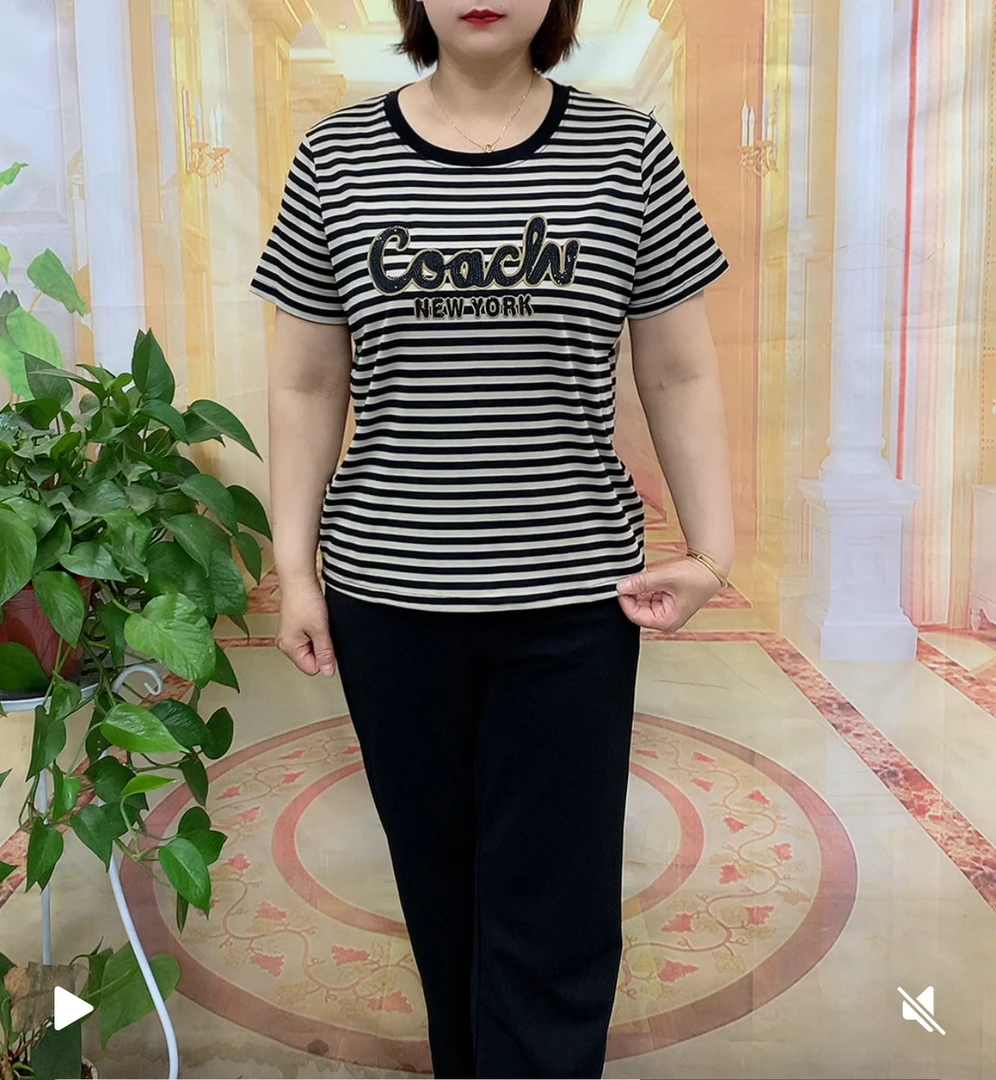 夏季宽松显瘦圆领条纹中老年女装时尚百搭短袖上衣