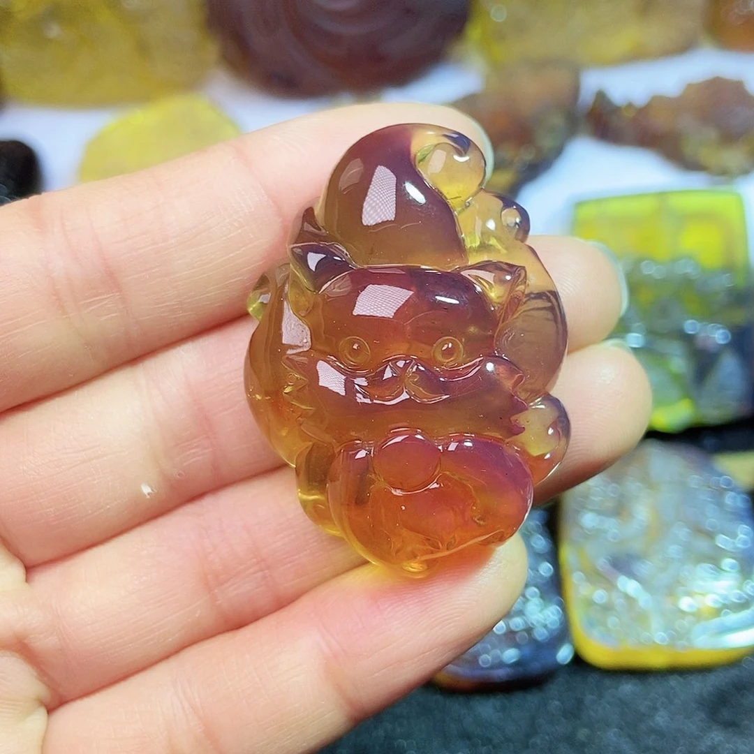 琥珀颈饰未镶嵌猫咪