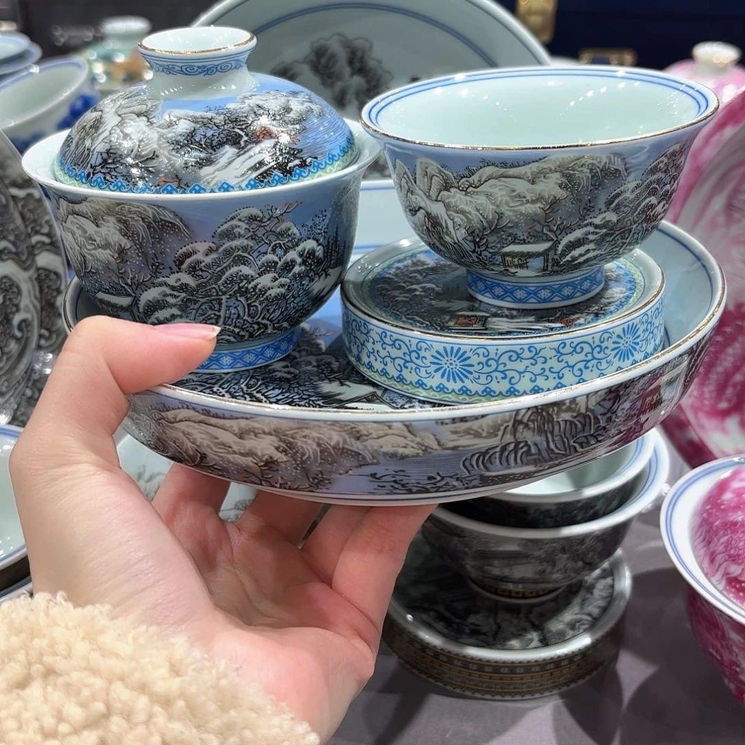 瓷片景德镇瓷器精品陈列