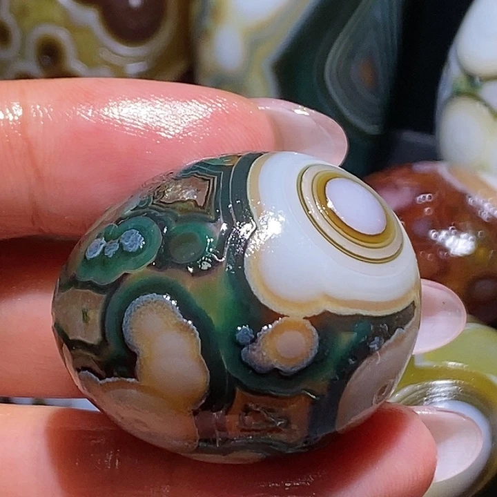 玛瑙/玉髓未镶嵌珠宝奇石177