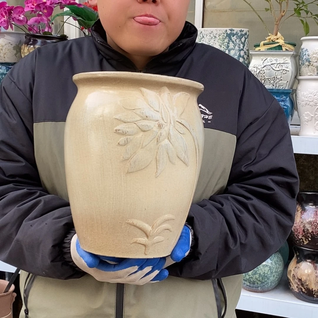 花盆紫砂口20高25瑕疵