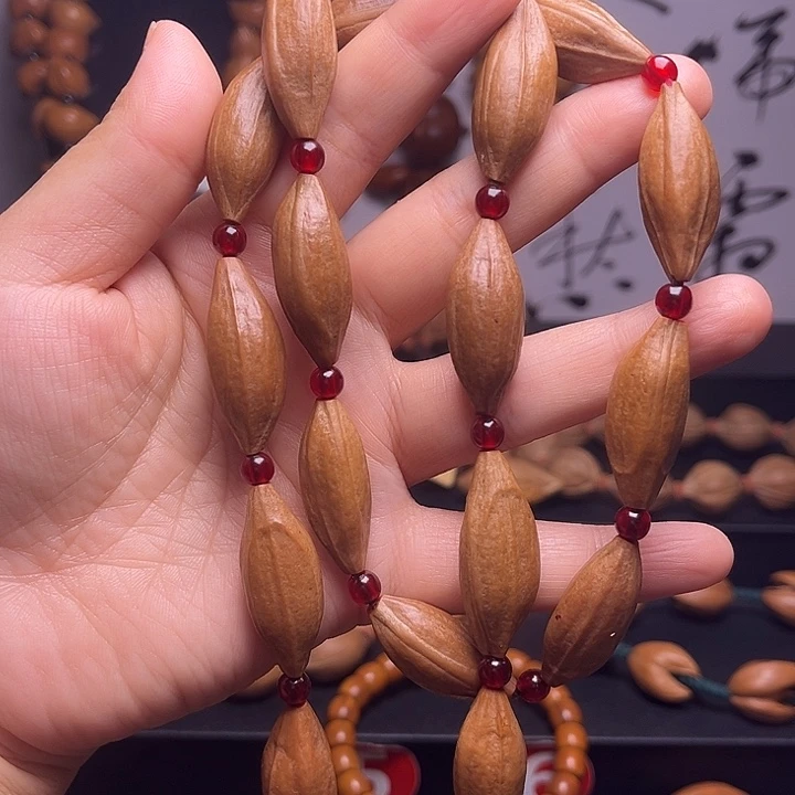 橄榄核手串脖挂12.32