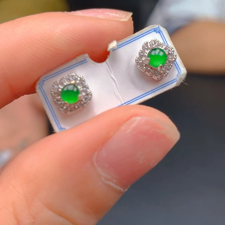 翡翠耳饰未镶嵌666688888