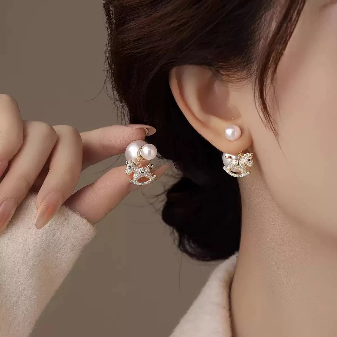 铜合金合成锆石耳饰 4454高级轻奢时尚百搭两戴款马年耳环