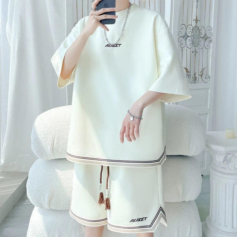 夏季新款休闲运动套装男士简约宽松短袖短裤大码潮流时尚两件套