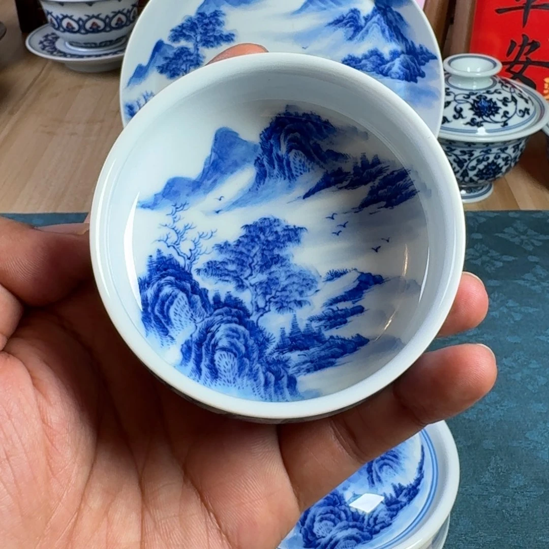 景德镇全手工手绘青花山水主人杯