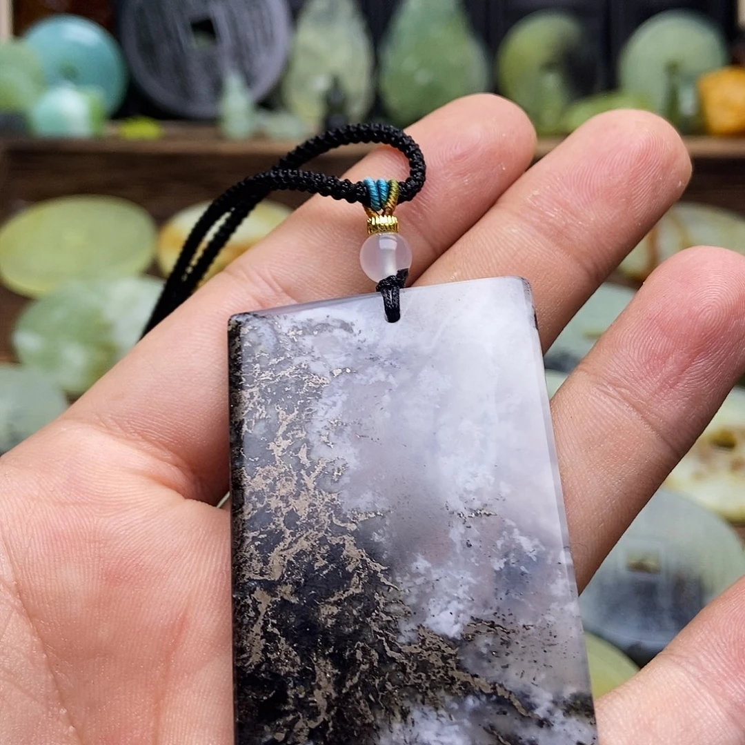 蛇纹石玉挂件未镶嵌