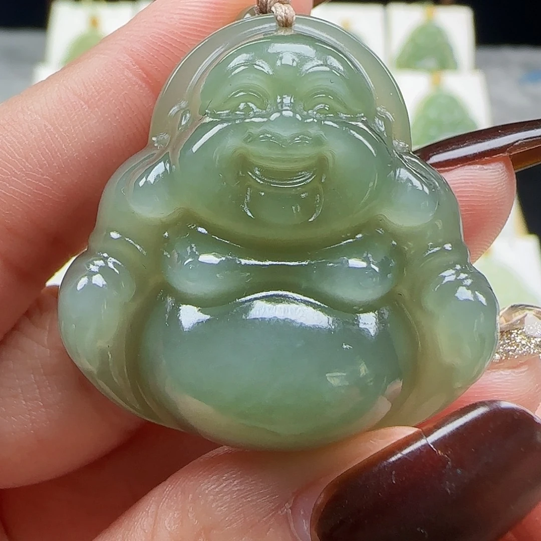 和田玉未镶嵌吊坠(赠链)