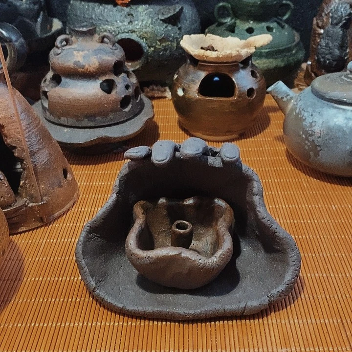 向***.景德镇陶瓷艺术油灯