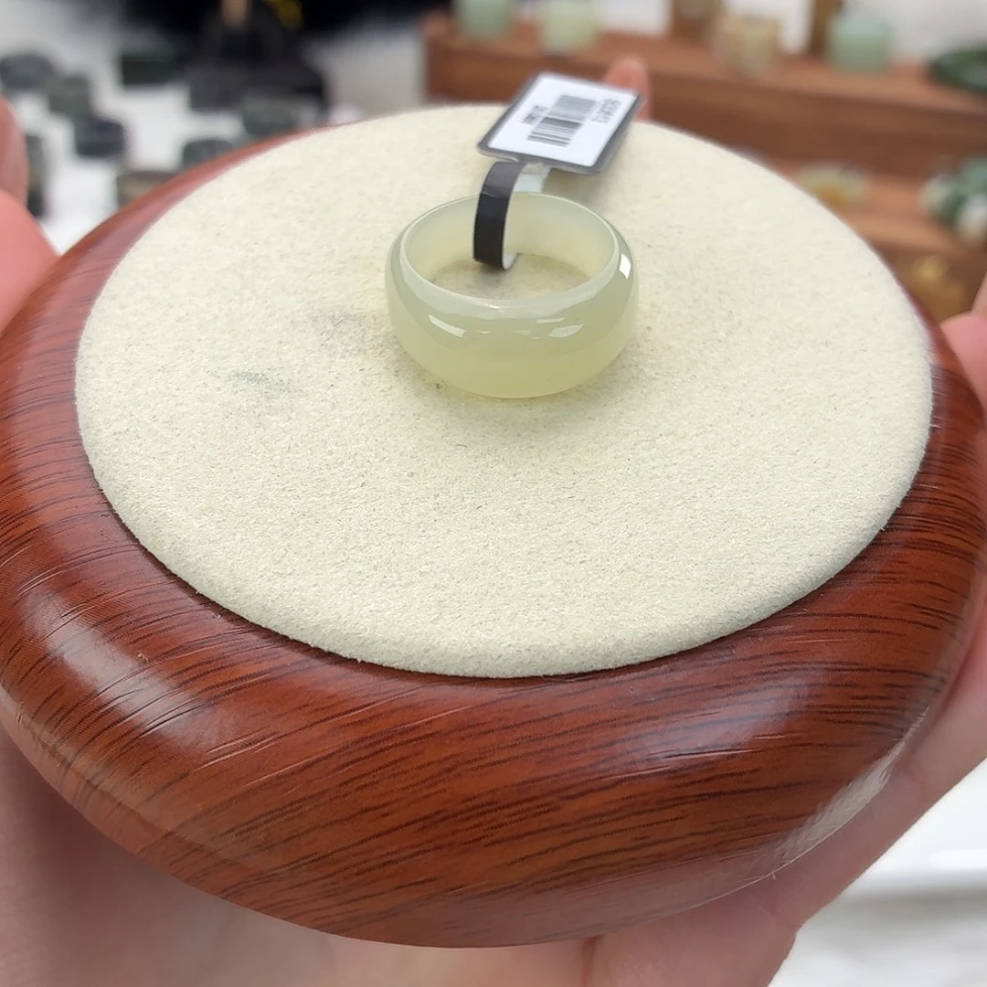 和田玉未镶嵌戒指晴水馒头18.1j42