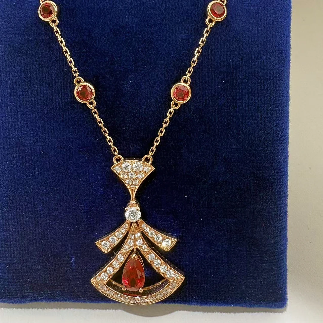 实验室培育钻石18K金大号人字裙红钻项链