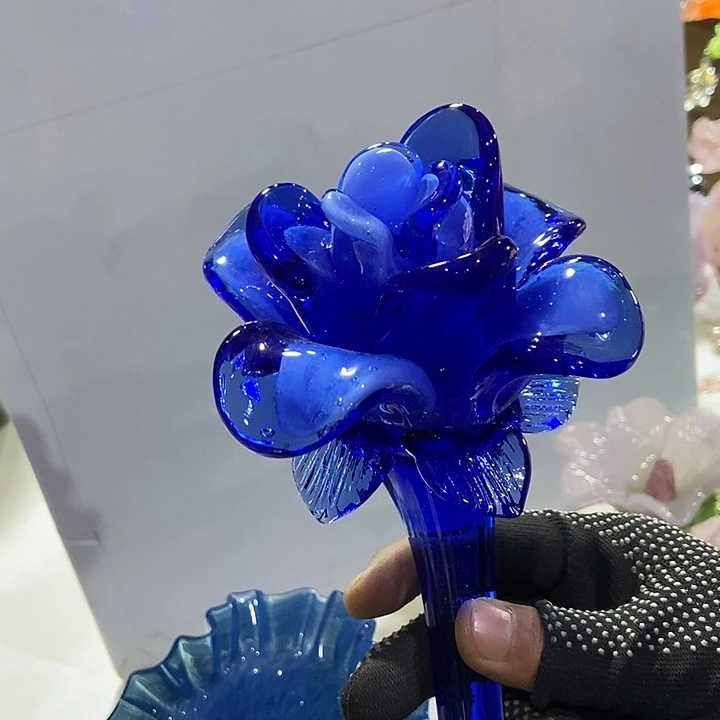 蓝色玫瑰琉璃高27厘米左右
