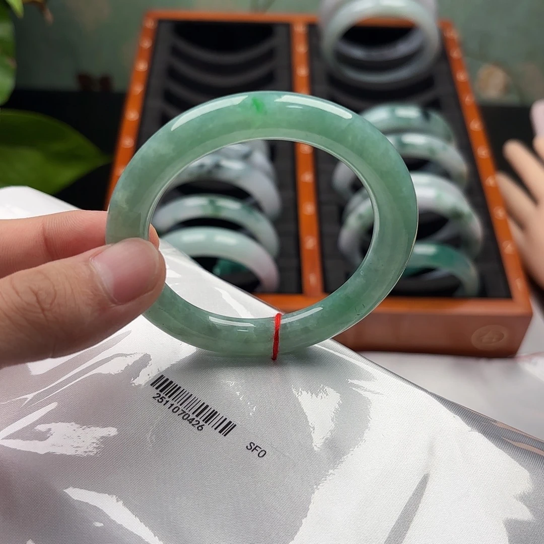 翡翠未镶嵌手镯5556 x8 80