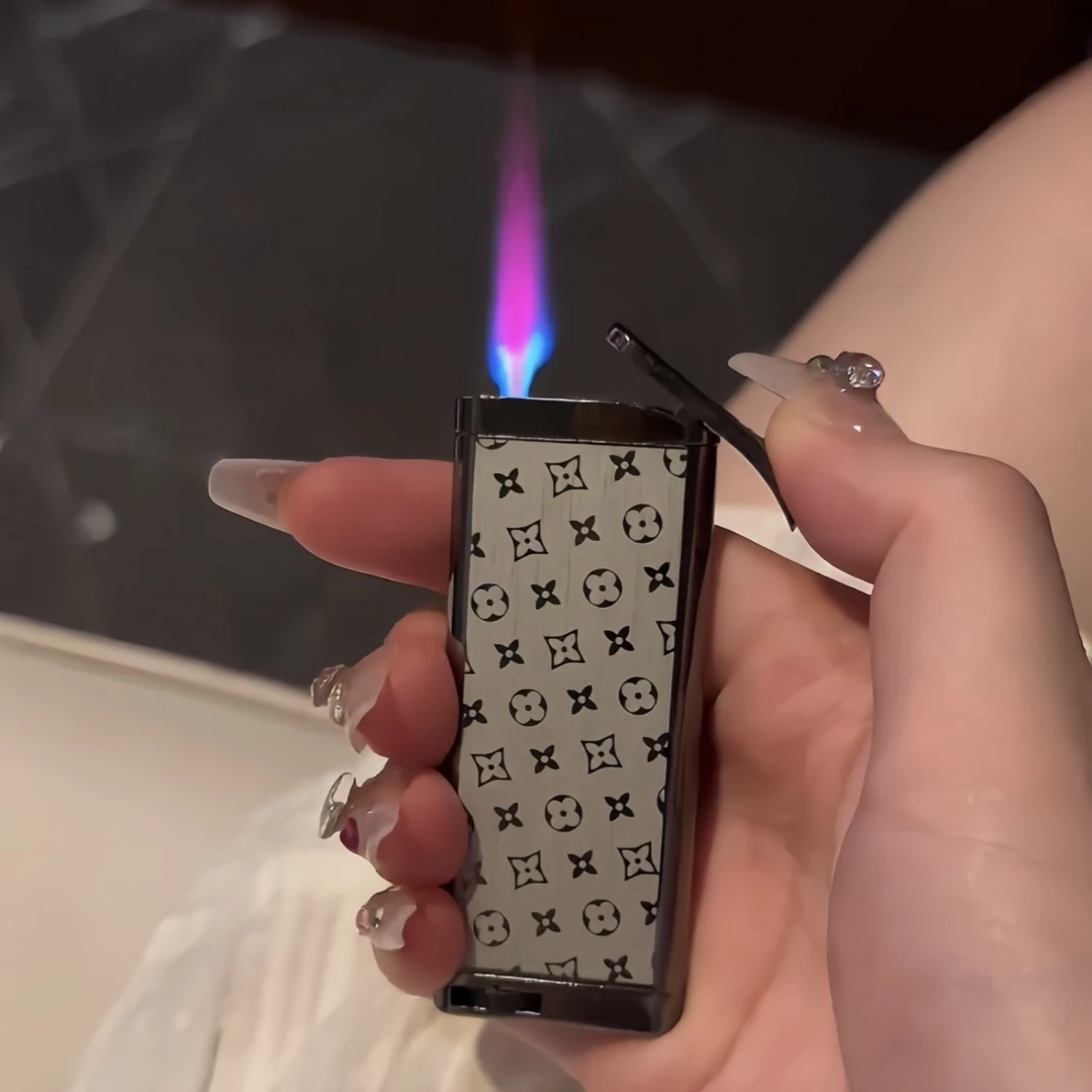 笑笑生/奢华老花小巧便携复古超薄高颜值网红高档防风粉焰打火机