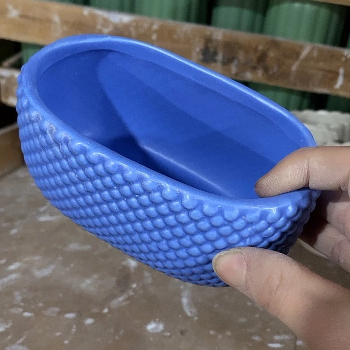 陶盆有孔 瑕疵针孔漏釉介意勿拍外口 13*8外高6