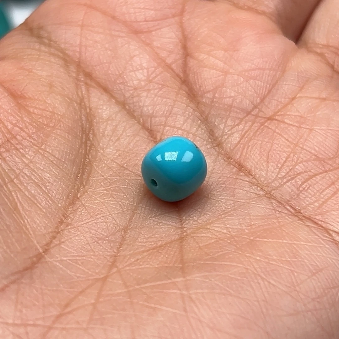 茅***昕绿松石未镶嵌珠宝奇石