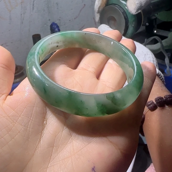 未镶嵌手镯石英质玉60