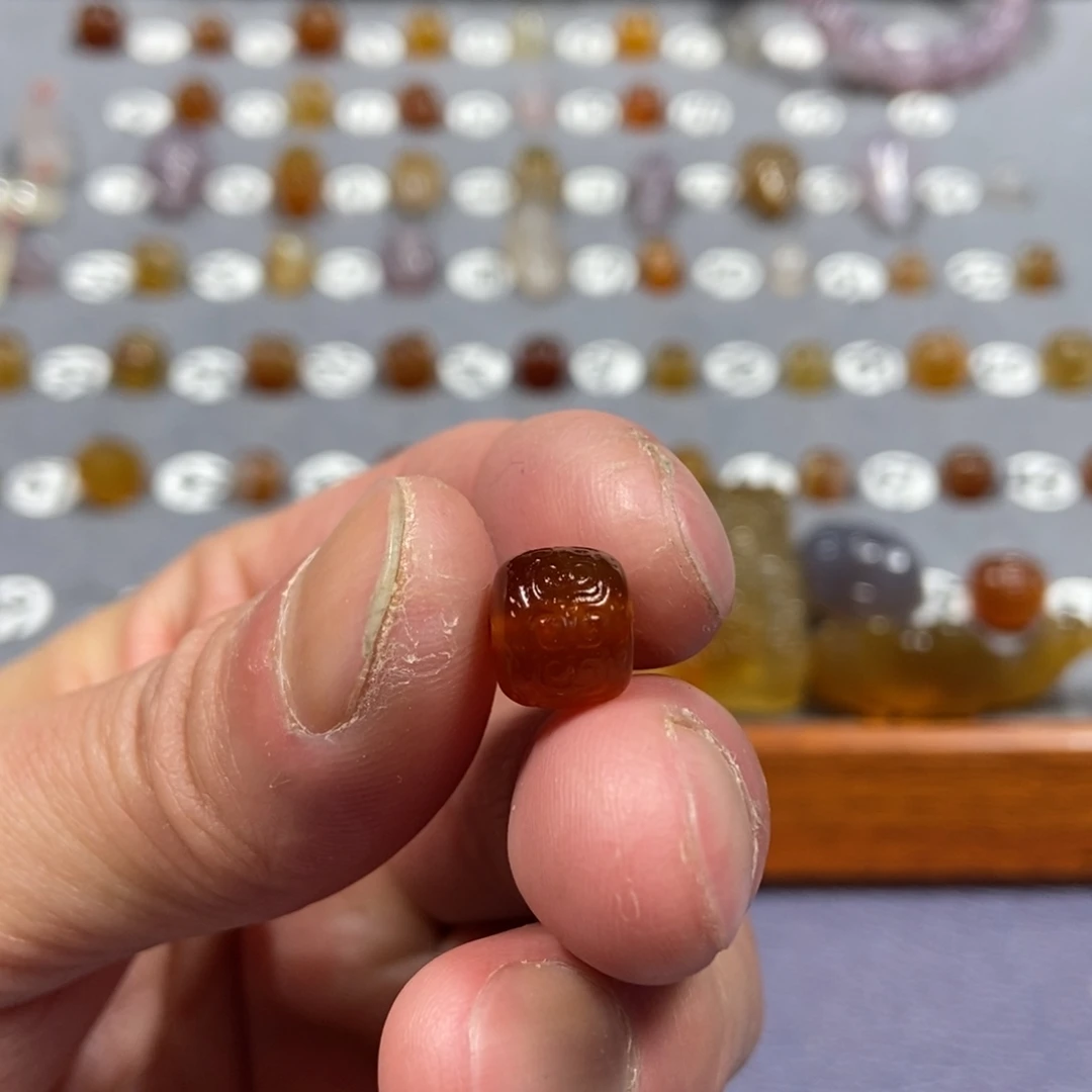 荔***式玛瑙/玉髓合金颈饰珠