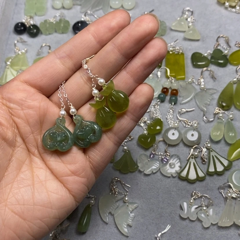 【闪购商品】蛇纹石玉未镶嵌挂件耳饰耳环项链白****2