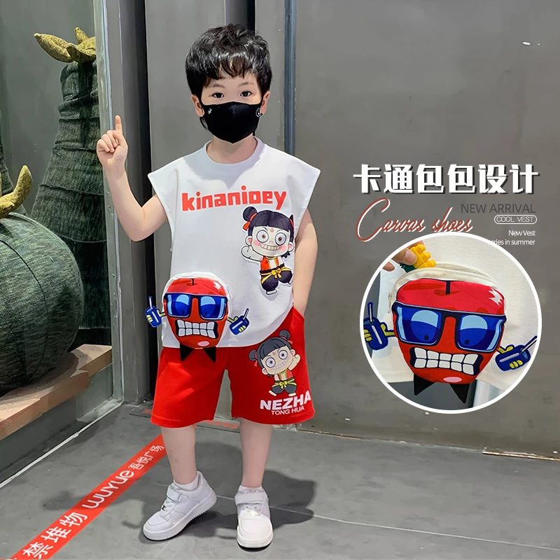 哪吒男童无袖夏装套装2025款男孩薄款苹果包背心时髦宝宝夏季衣服