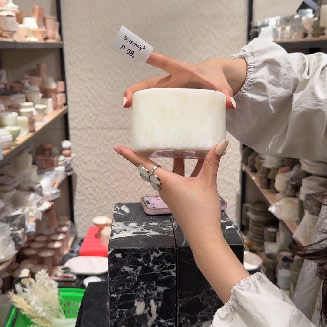 大理石P68。       心