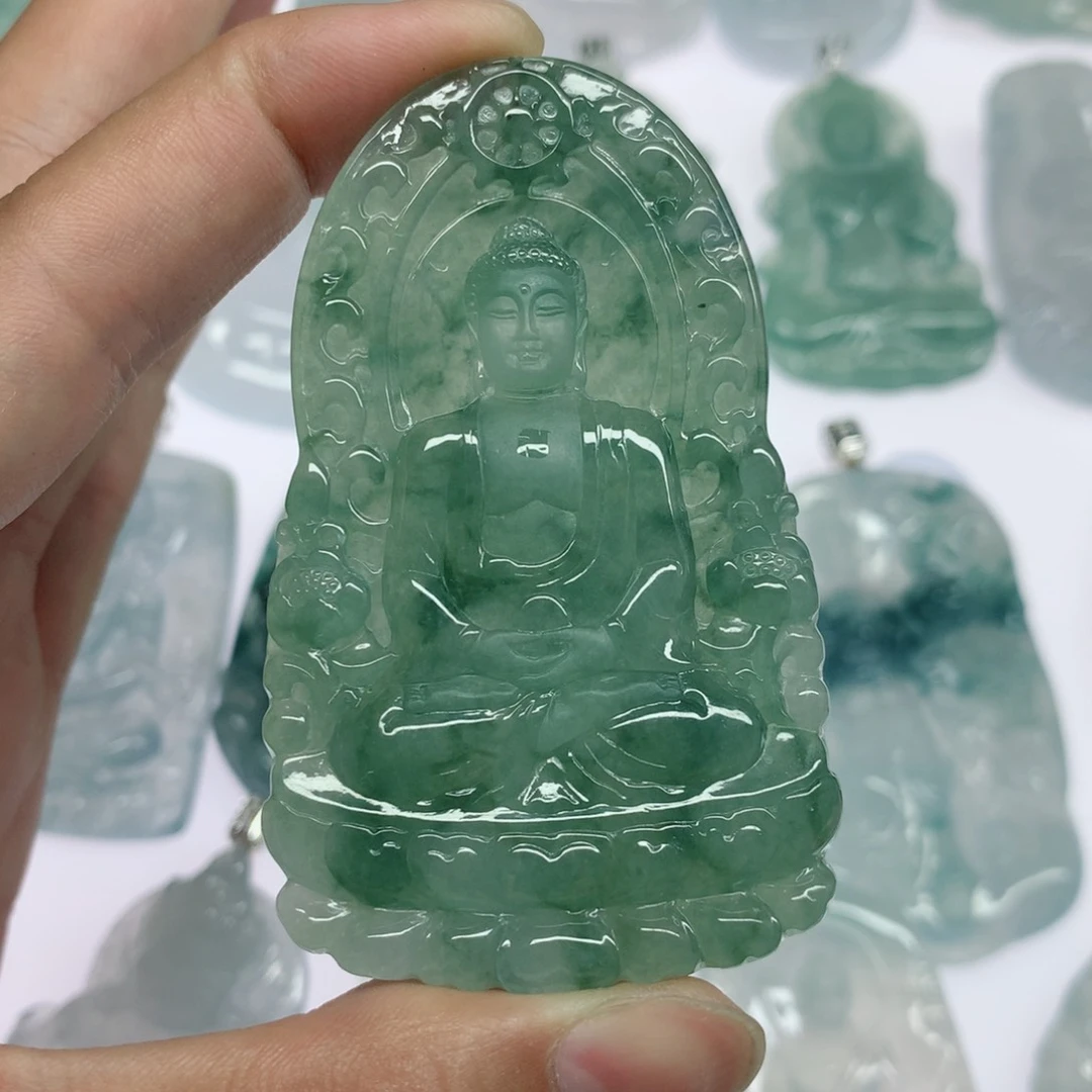 翡翠未镶嵌颈饰雯*