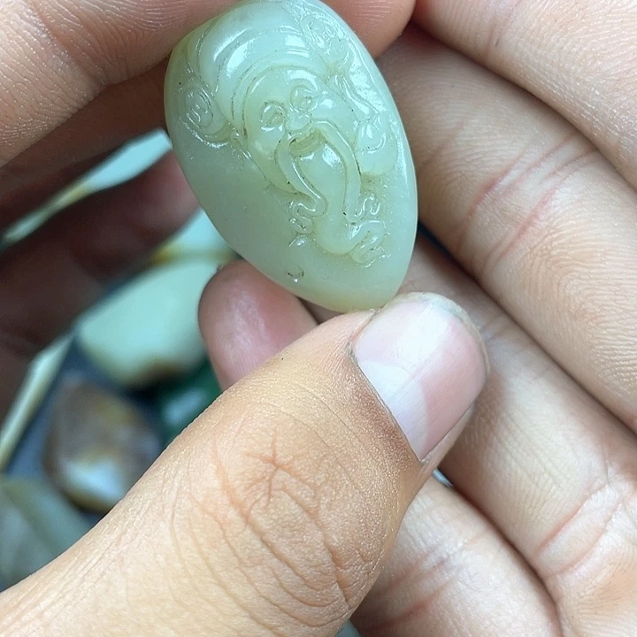 和田玉（黄玉）未镶嵌颈饰
