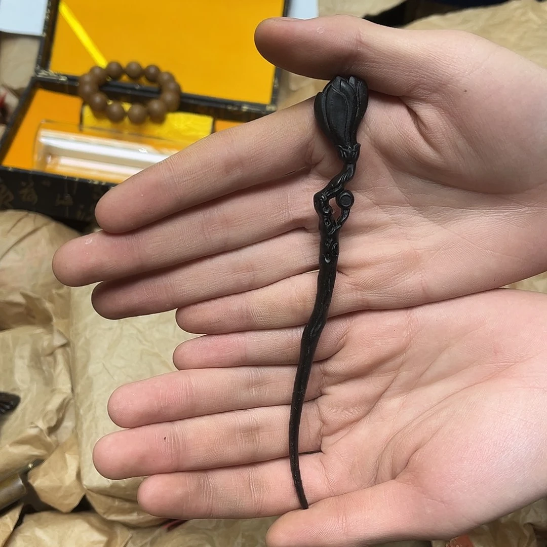 大叶紫檀（黑酸枝木类）