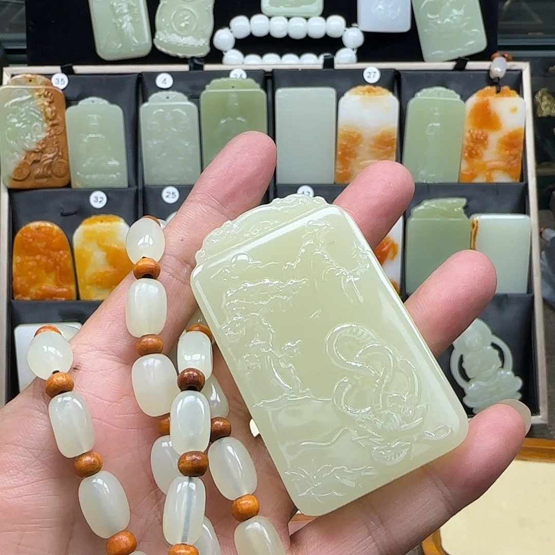 我***天昆仑山料一物一拍双面蛇