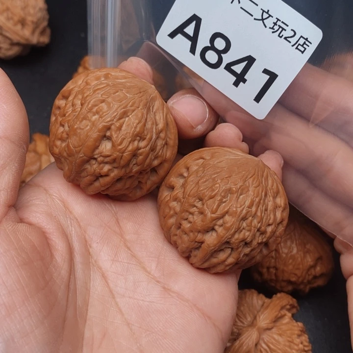 用***4文玩核桃吊坠841铁锤