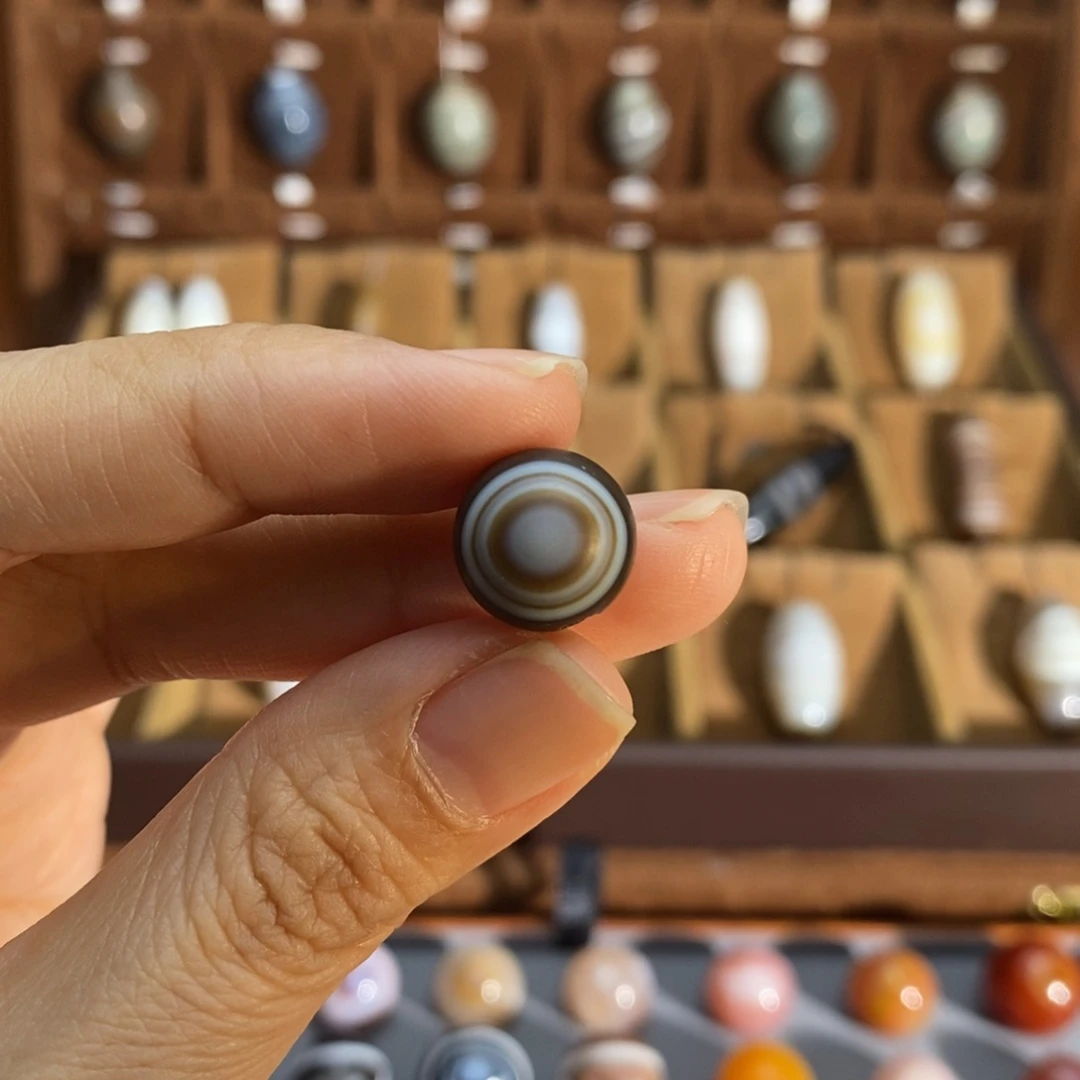 玛瑙/玉髓颈饰合金