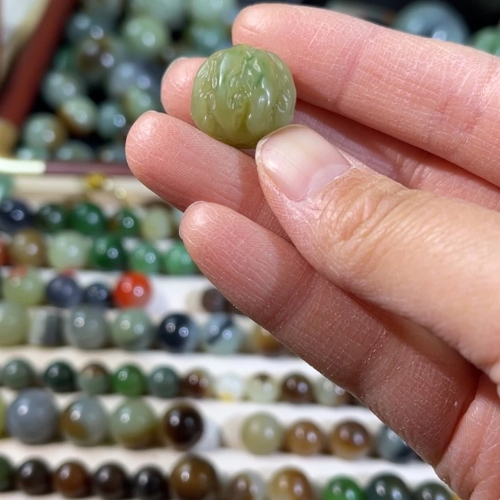 和田玉（糖玉）未镶嵌珠宝半成品18
