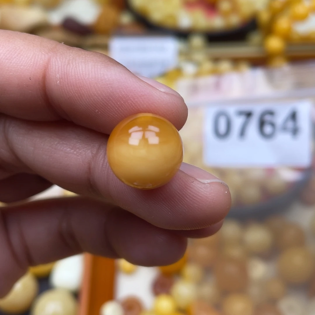 琥珀珠宝奇石未镶嵌13.4