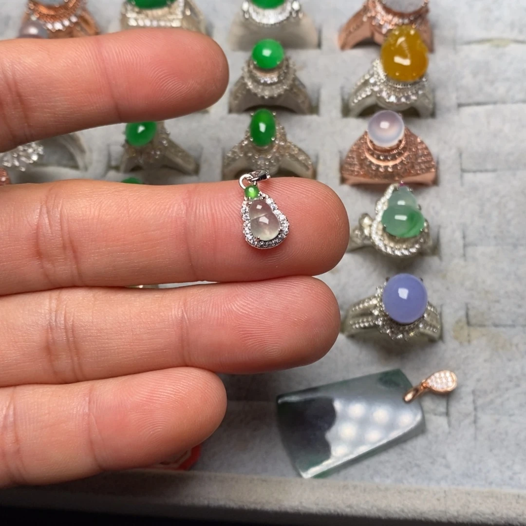 翡翠银S925镶嵌颈饰